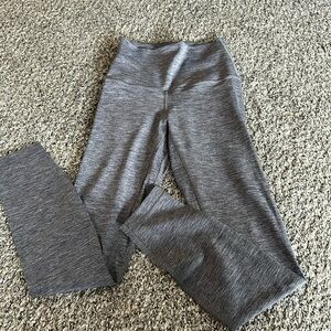 Lululemon wunder under leggings size 2